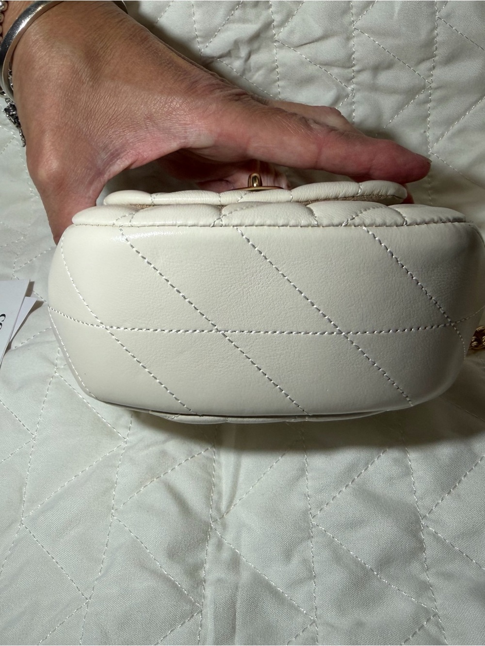 COACH Cream Quilted Leather Crossbody with Gold Turnlock - Picture 3 of 7
